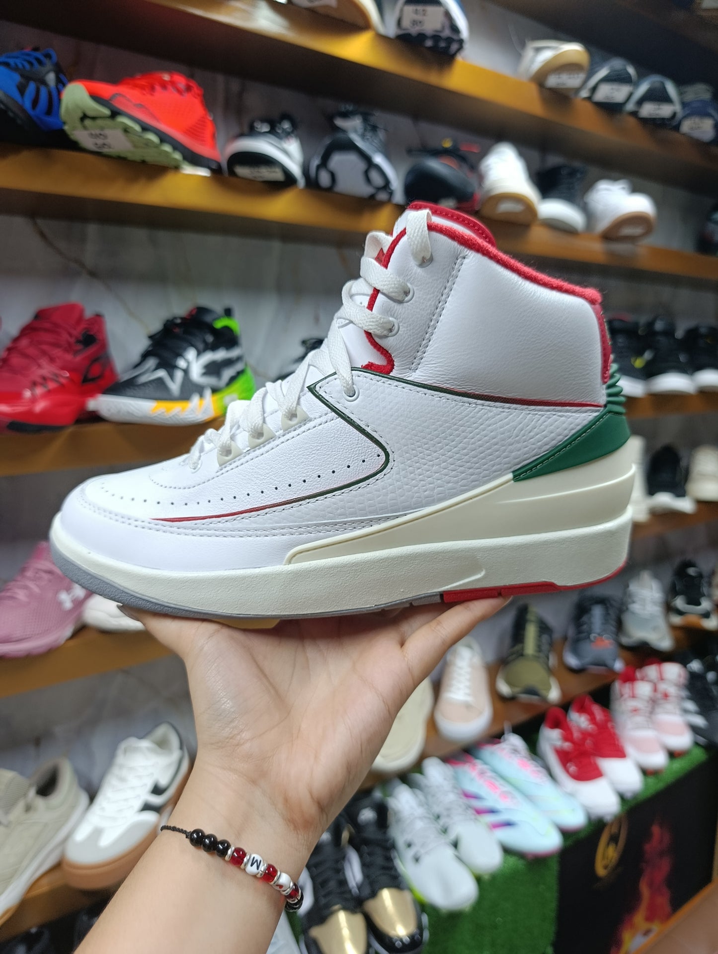 Calzado para caballero NIKE AIR JORDAN.