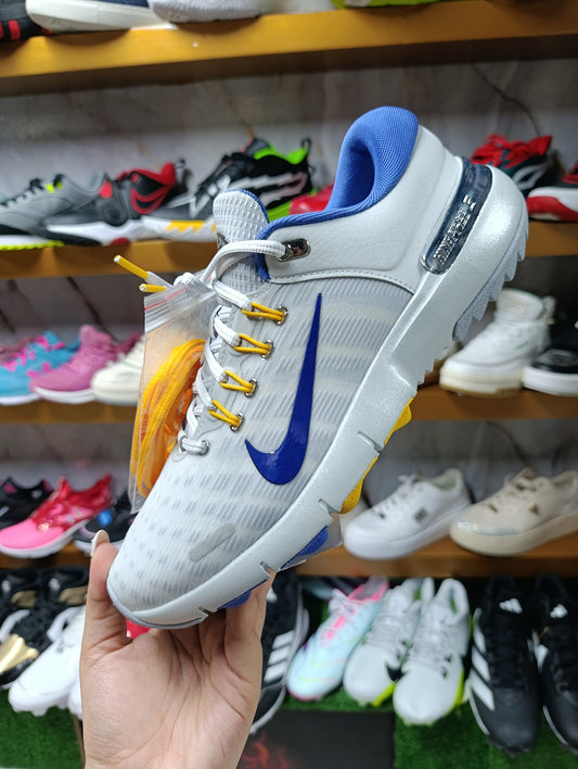 Calzado para caballero NIKE FREE 6