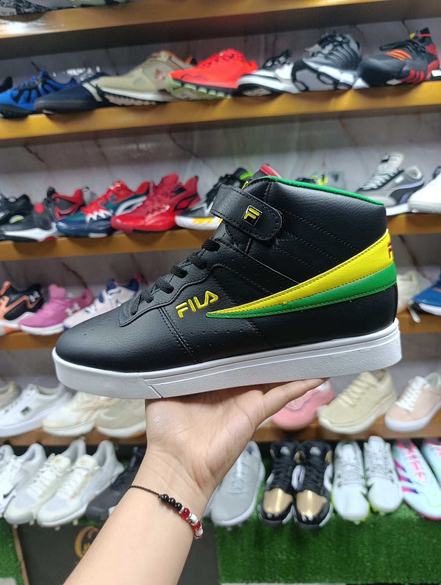 Calzado para caballero FILA