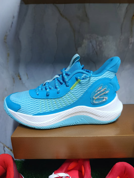 Calzado para dama UNDER ARMOUR CURRY.