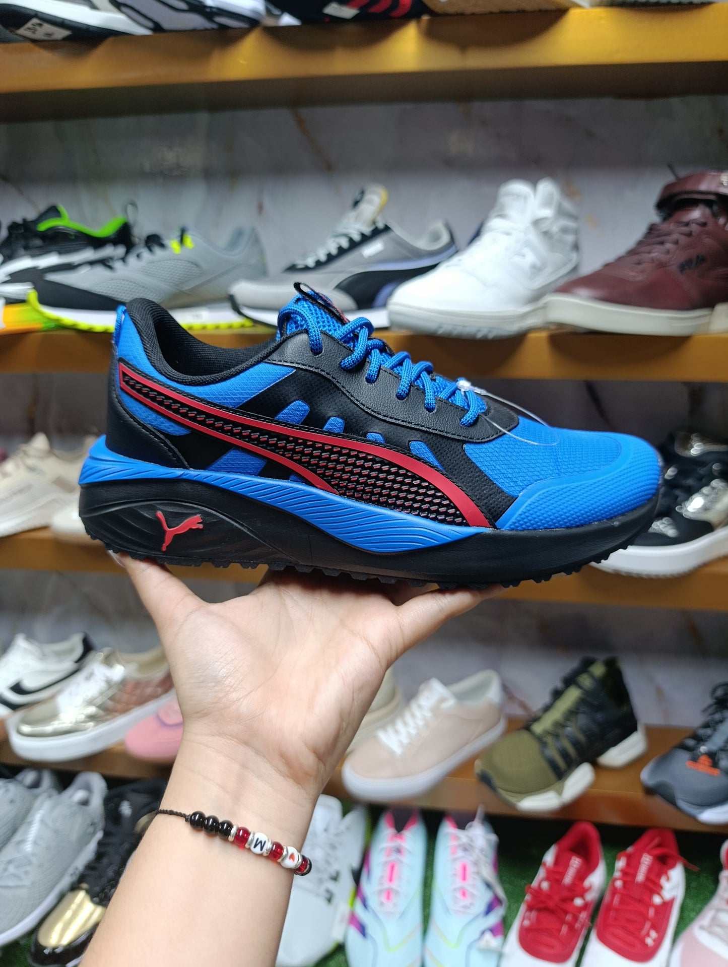 Calzado para caballero PUMA.