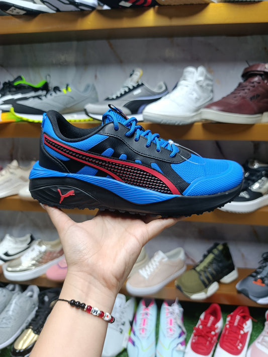 Calzado para caballero PUMA.