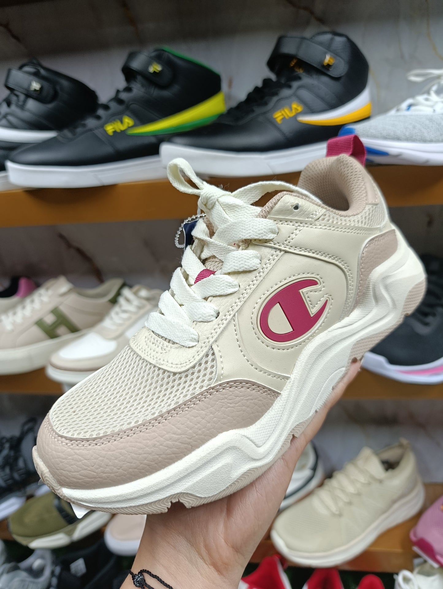 Calzado para dama CHAMPION.